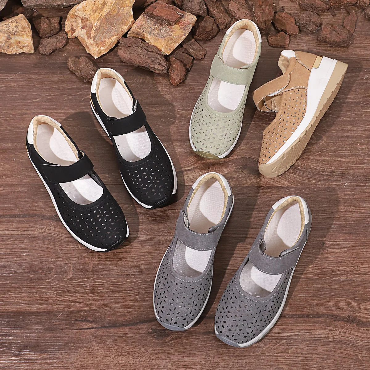 Tenis Calina™ con Empeine Perforado, Cierre Ajustable de Velcro y Suela Elevada