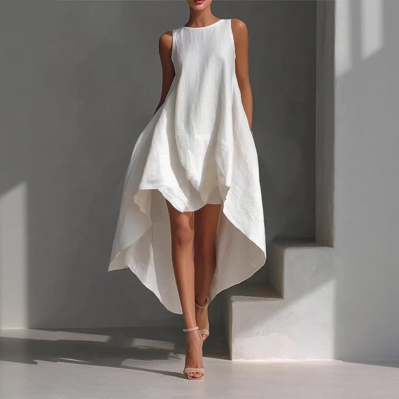 Vestido Solennie™ Con Bajo Alargado y Diseño Minimalista