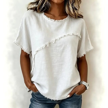Blusa Verena™ con Corte Asimétrico y Acabado Deshilachado