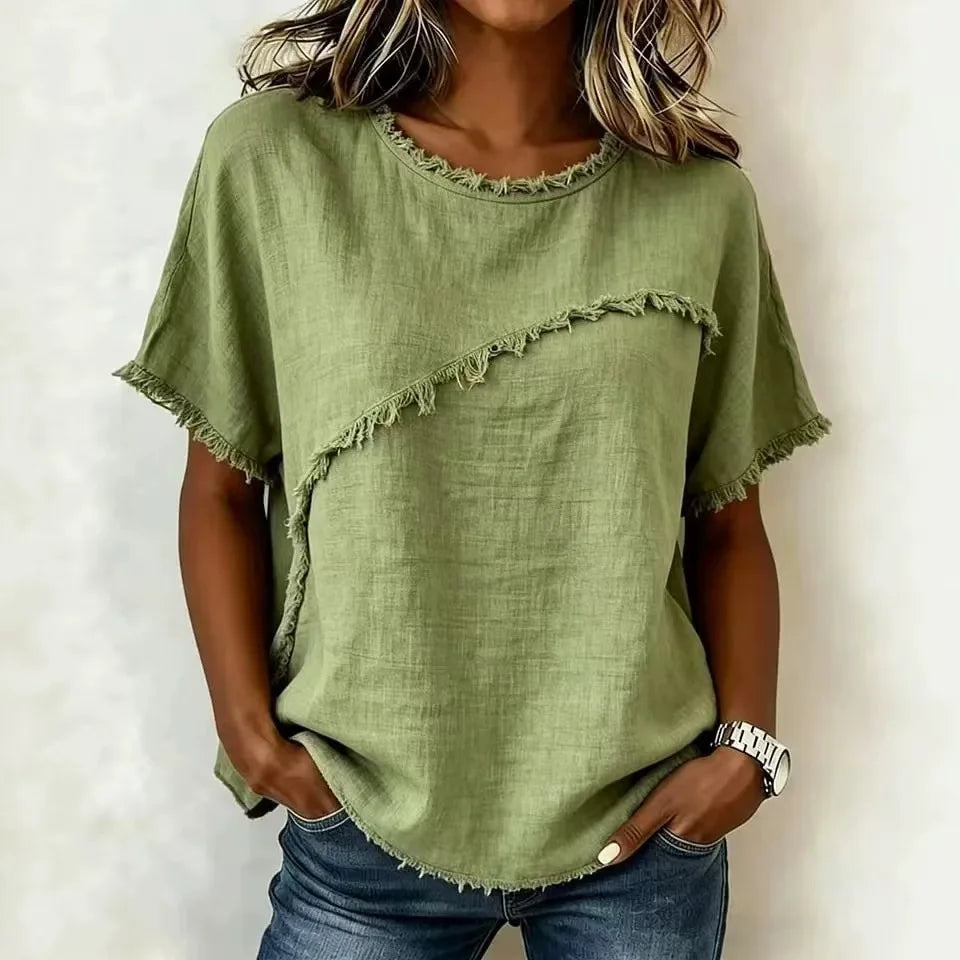 Blusa Verena™ con Corte Asimétrico y Acabado Deshilachado