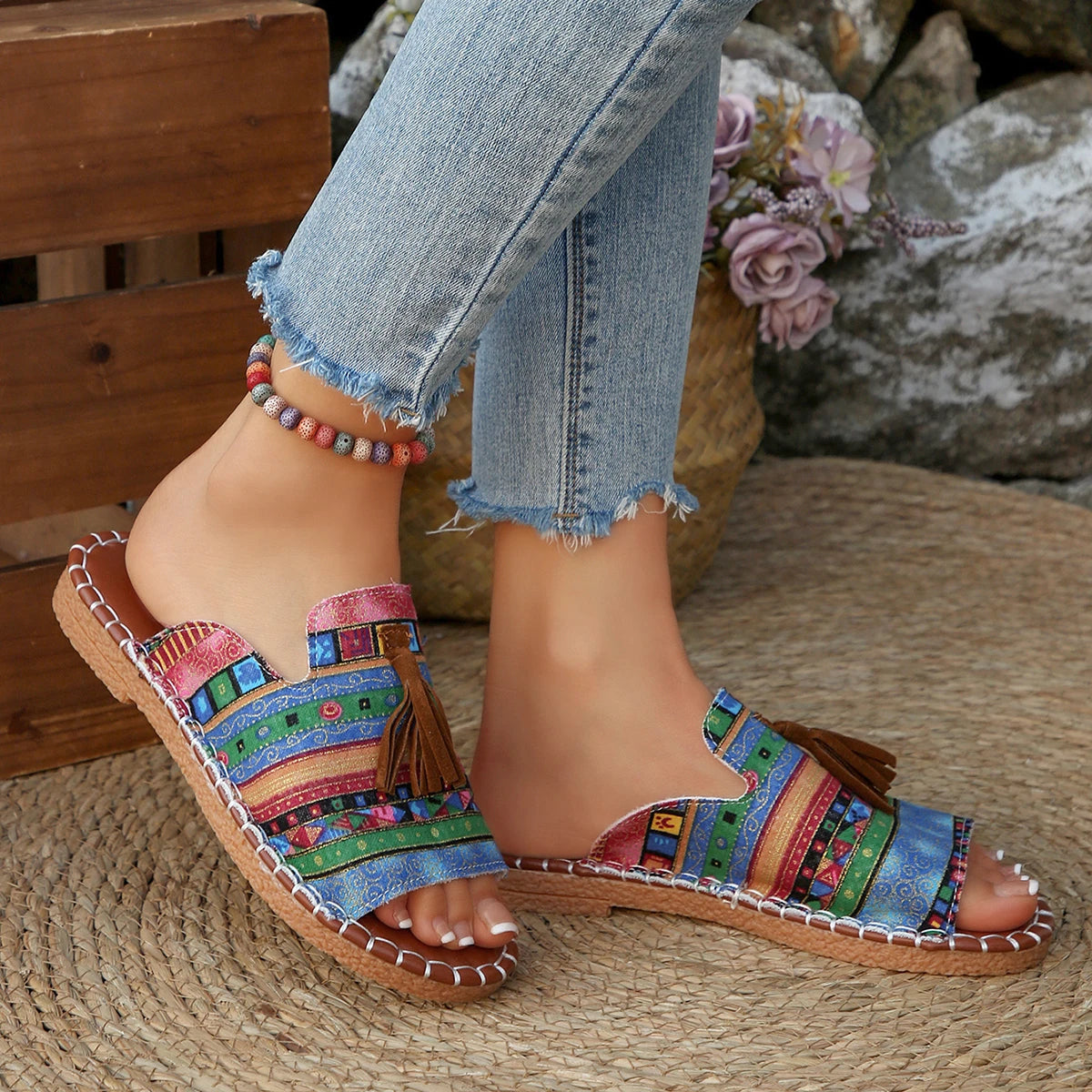 Sandalia Marivelle™ Con Estampado Étnico y Flecos Decorativos