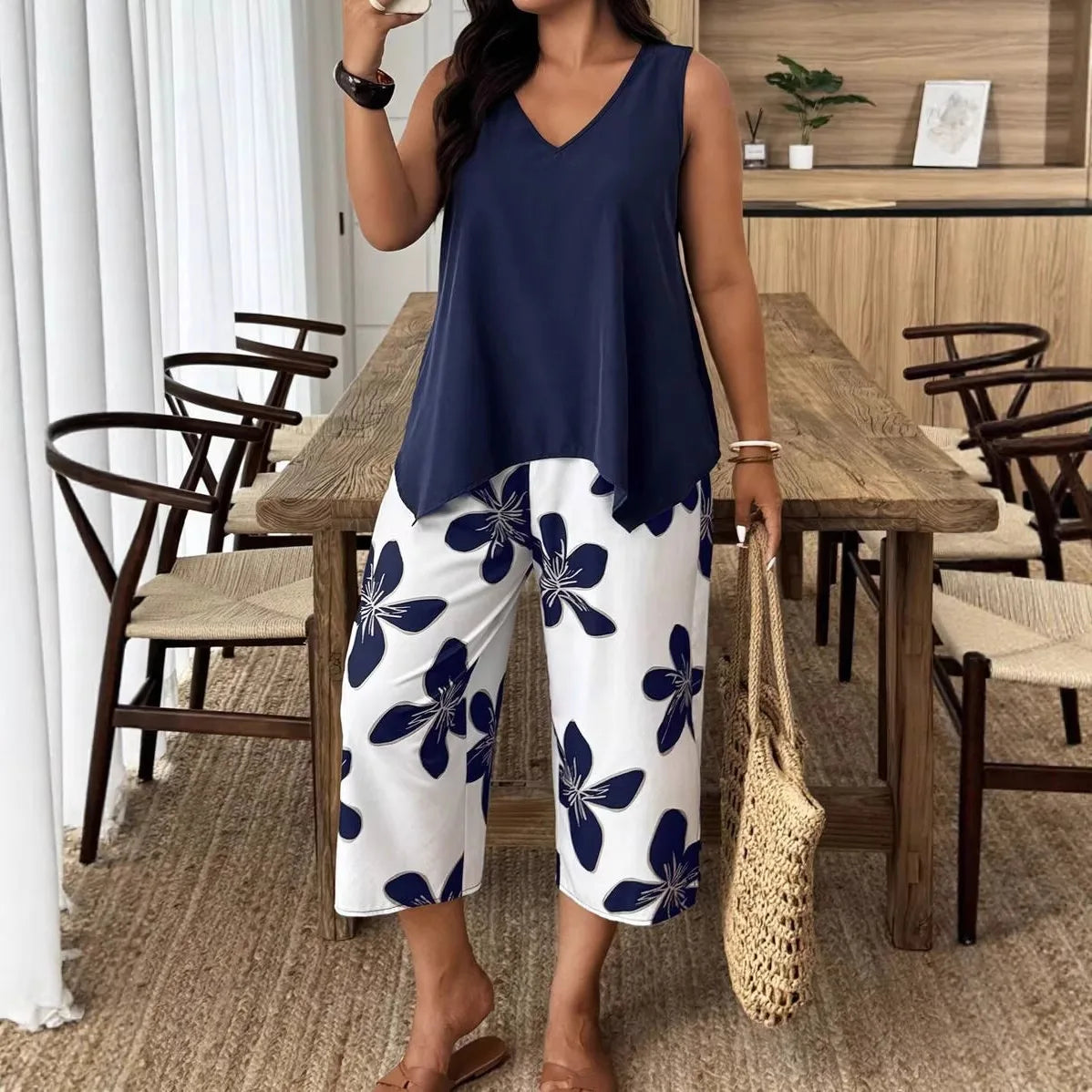 Conjunto Nerina™ Con Top Asimétrico Sin Mangas Y Pantalón Culotte Floral