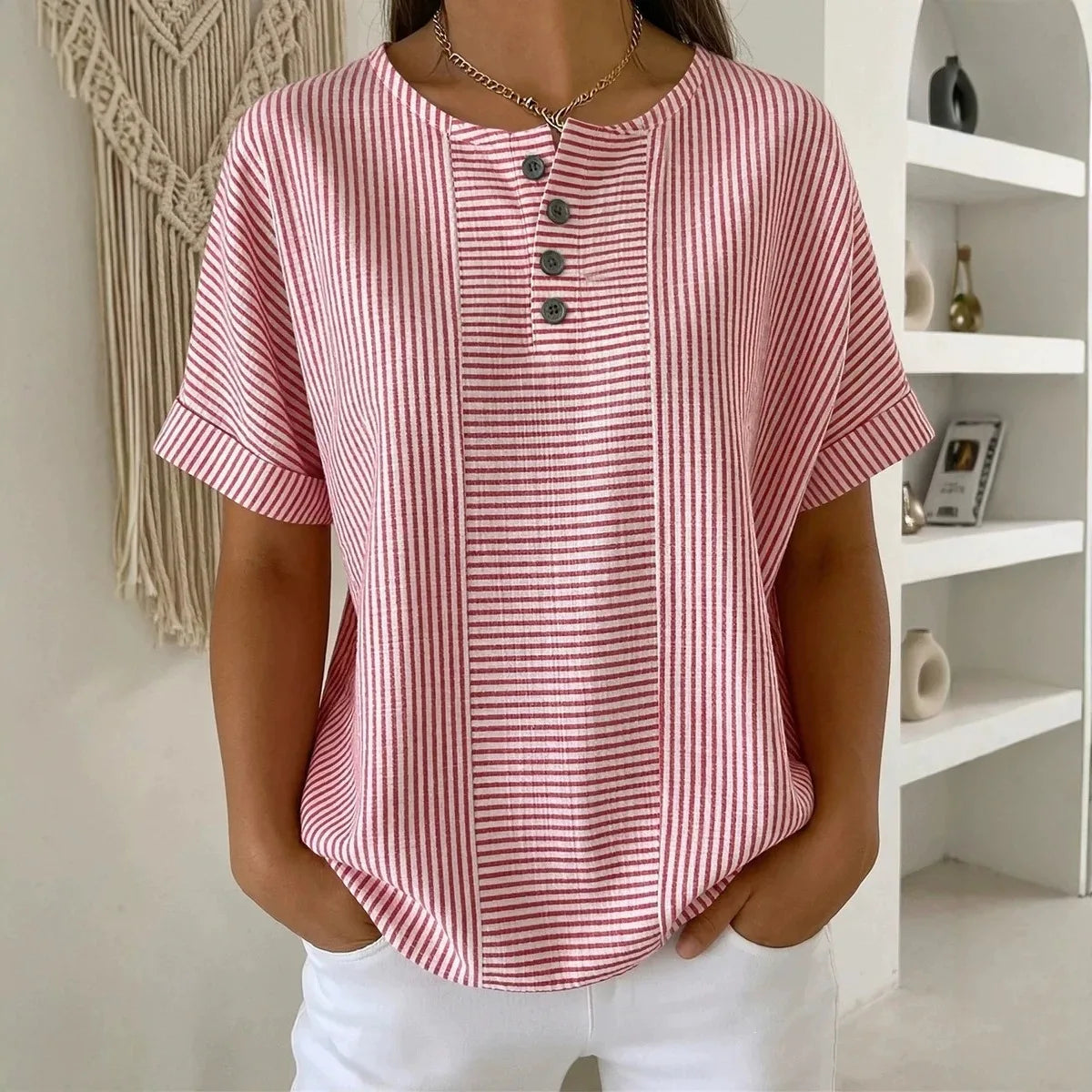 Camiseta Euddora™ Con Rayas Delicadas y Botones Frontales