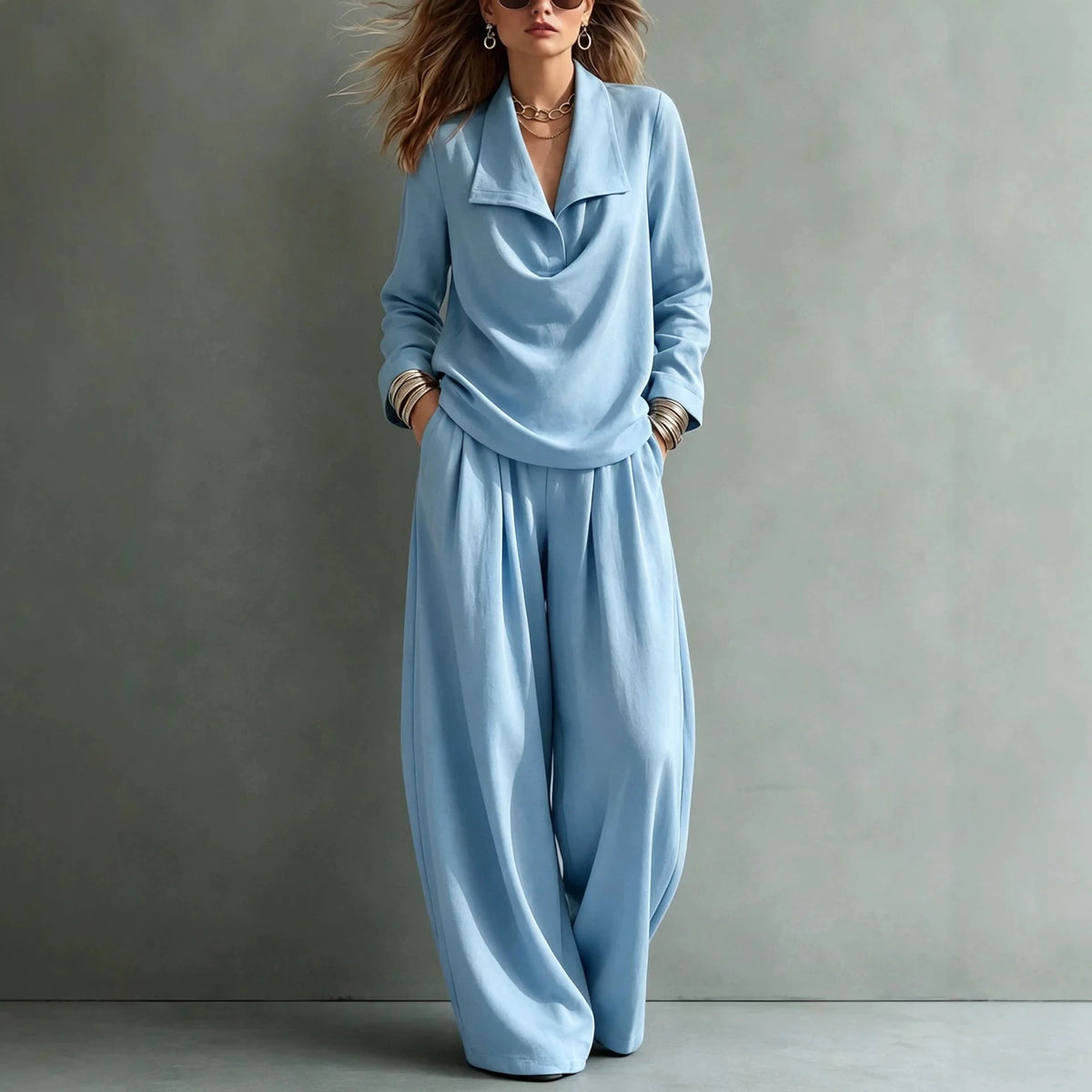 Conjunto Santorini™ con Blusa de Cuello Amplio y Pantalón de Caída Fluida