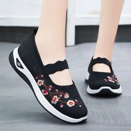Tenis Mary Jane Rosalie™ con Tejido Transpirable y Bordados Florales