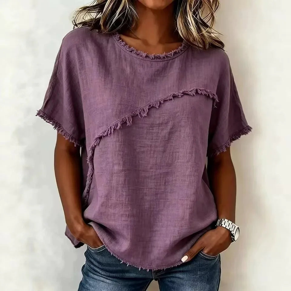 Blusa Verena™ con Corte Asimétrico y Acabado Deshilachado