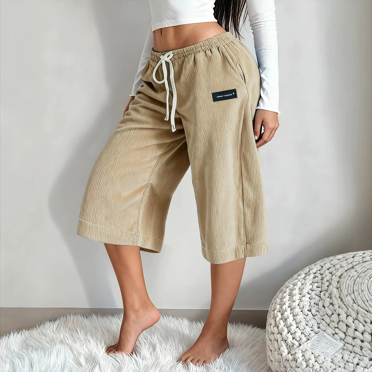 Bermuda Livenza™ con Textura Acanalada, Cintura Ajustable y Corte Amplio