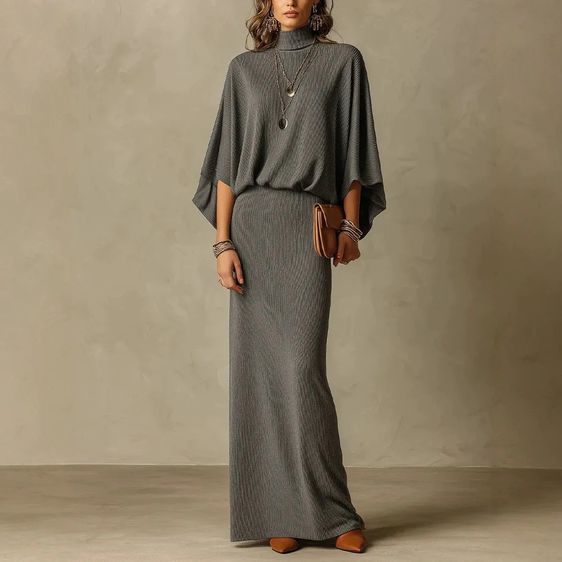 Conjunto Vicenza™ con Blusa de Cuello Alto y Falda Larga de Corte Recto
