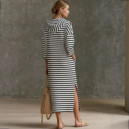 Vestido Viona™ a Rayas con Capucha y Escote en V con Cierre Metálico
