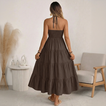 Vestido Solara Breeze™ Con Escote Halter y Falda Amplia En Capas
