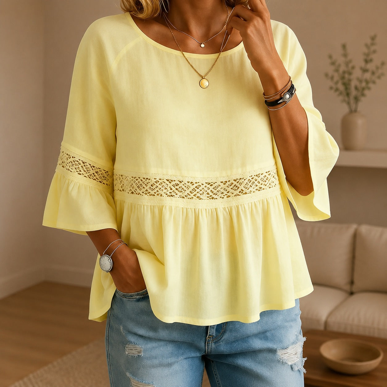 Blusa Aitana™ con Encaje Delicado y Mangas Acampanadas