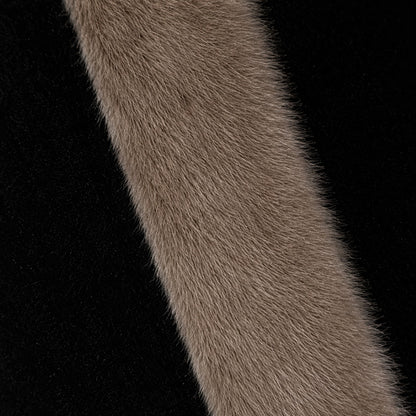 Abrigo Saint Moritz™ de Terciopelo Sintético de Lujo para un Elegante Confort Invernal
