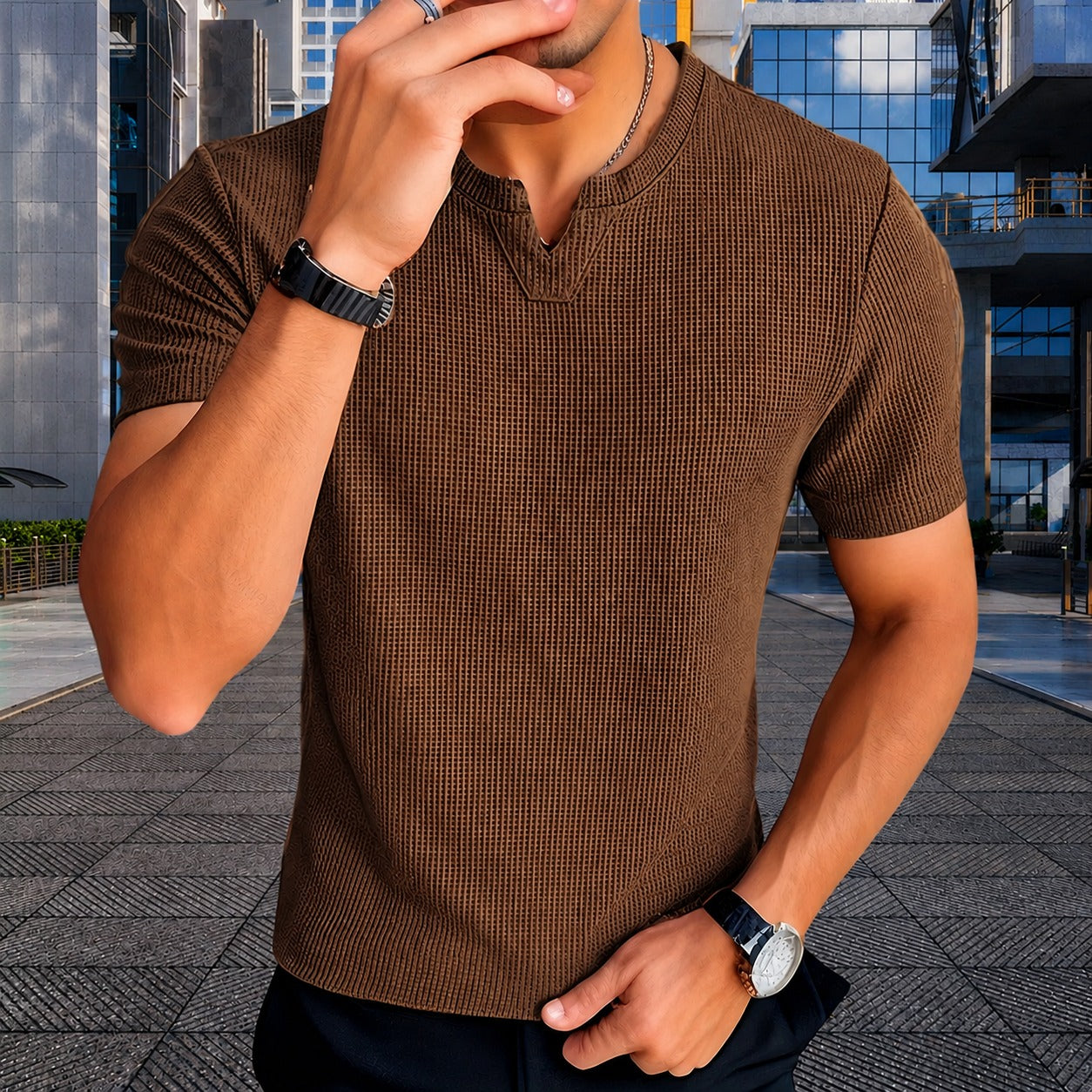 Camiseta Mateo™ de Punto Texturizado con Cuello de Pico Escotado