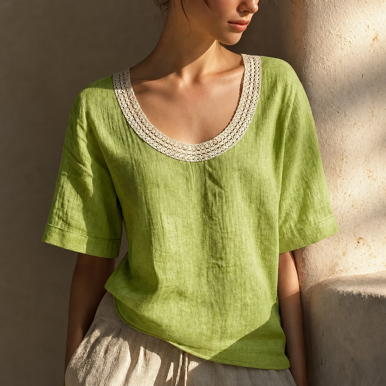 Blusa Lina™ con Mezcla de Lino-Algodón y Escote de Crochet