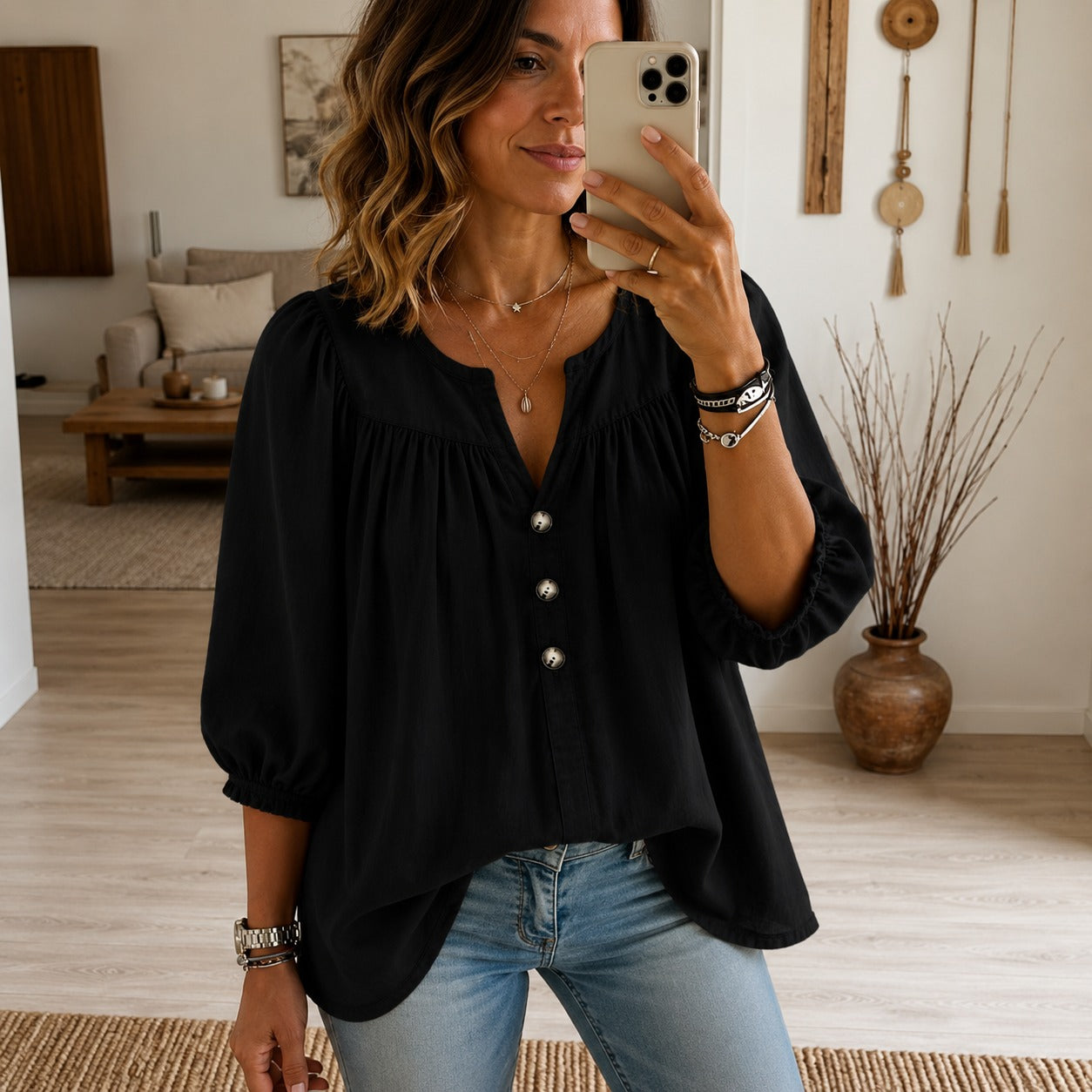 Blusa Maristela™ con Mangas 3/4 Abullonadas y Botones Frontales