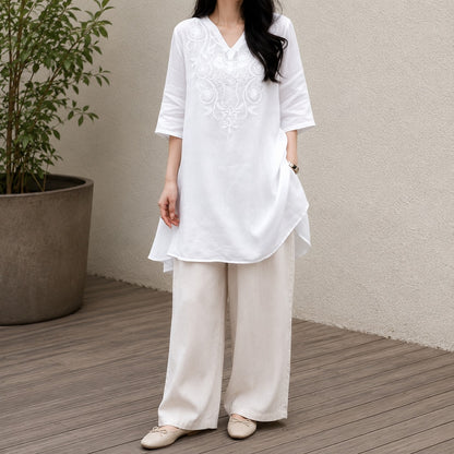 Vestido Samira™ con Bordado Frontal, Escote V y Manga Tres Cuartos