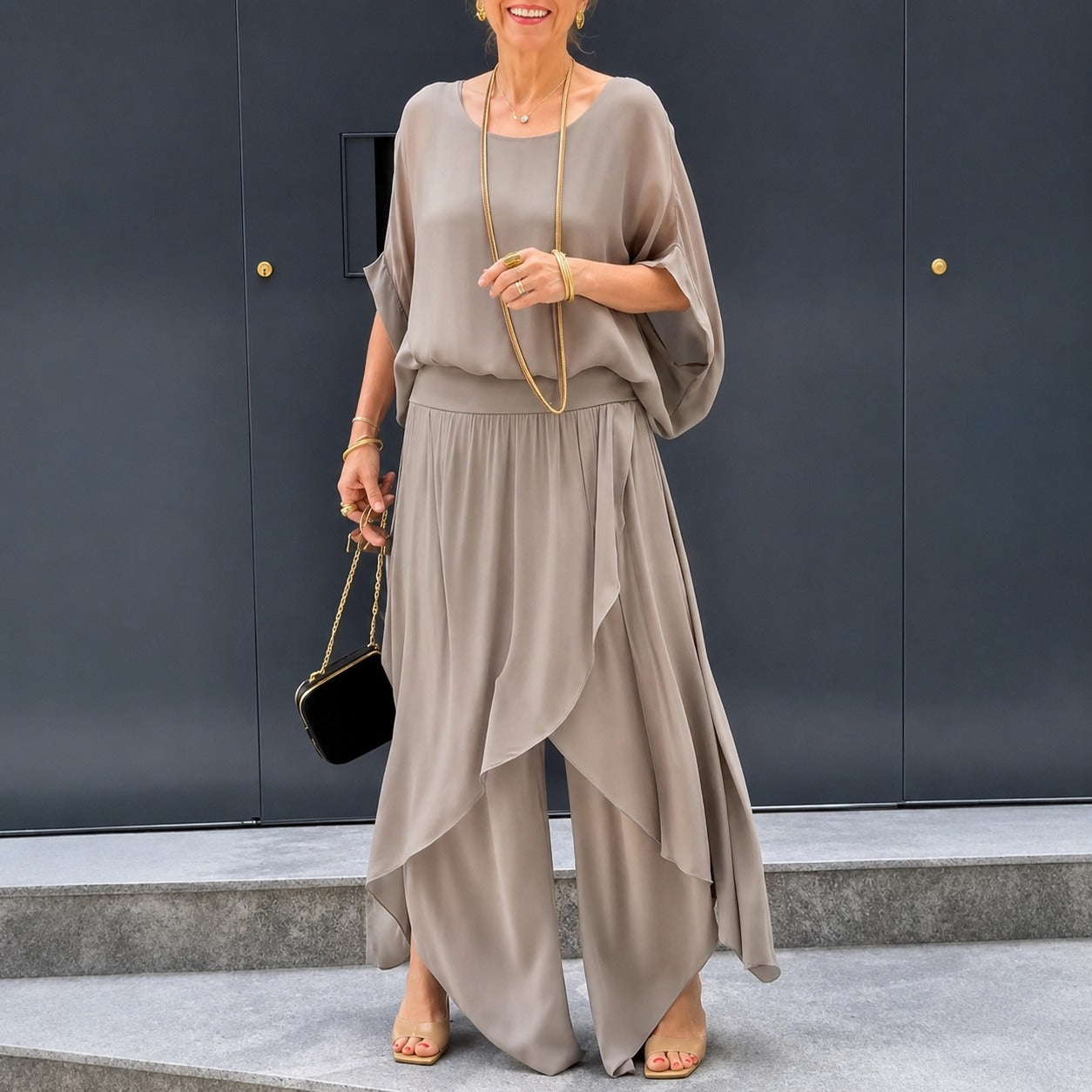 Conjunto Lurea™ con Blusa de Mangas Murciélago y Pantalón de Pierna Ancha con Sobreposición