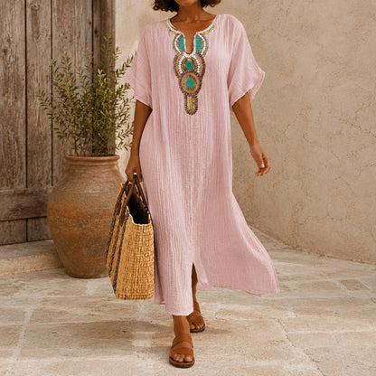 Vestido Almara™ con Bordado Artesanal en el Escote y Corte Holgado