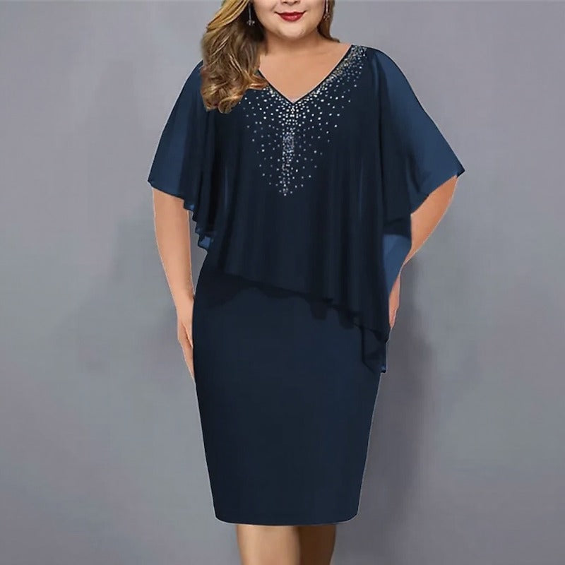 Vestido Maresse™ con Capa Asimétrica y Aplicaciones Brillantes