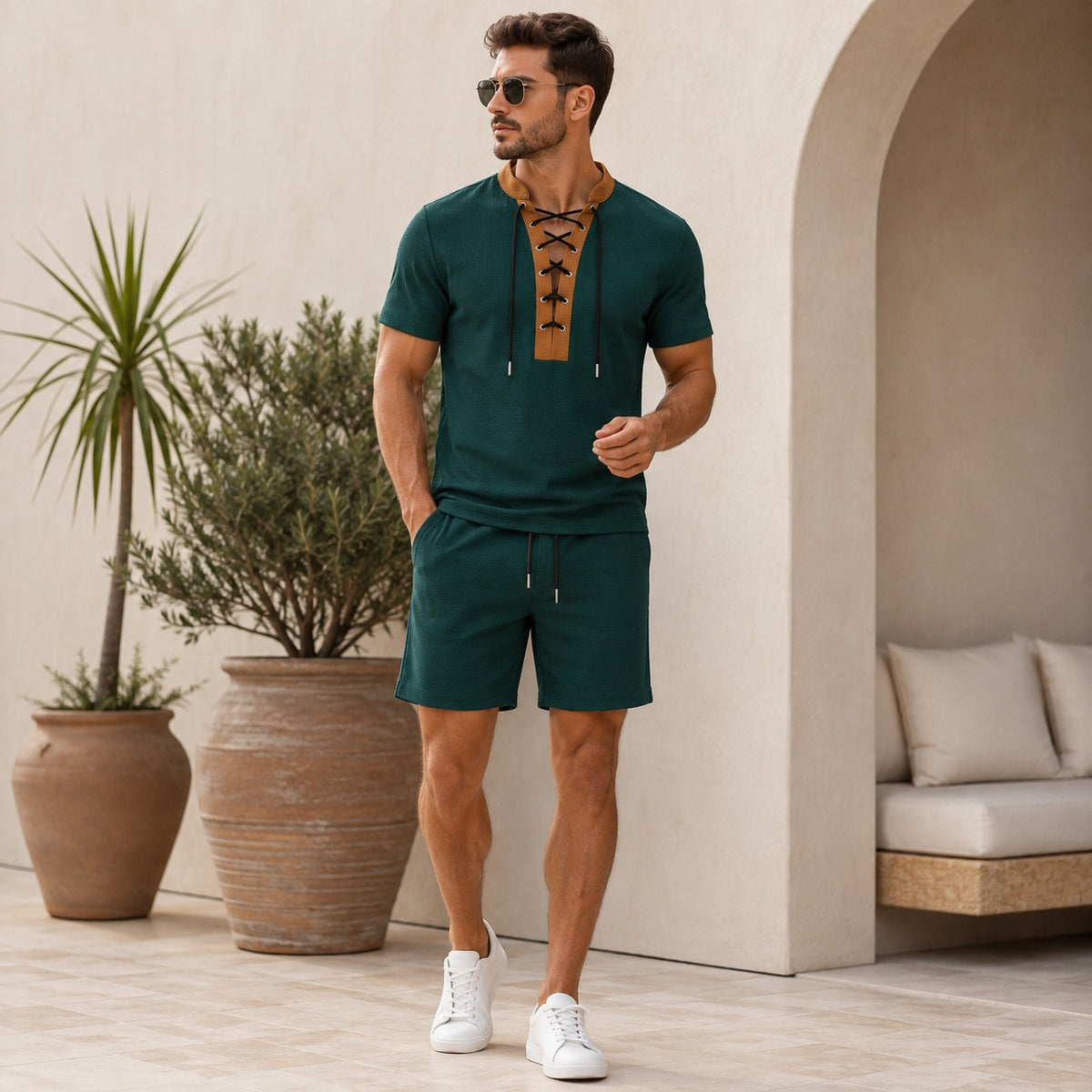 Conjunto Lucano™ con Camiseta de Cuello Contrastante y Shorts con Cordón