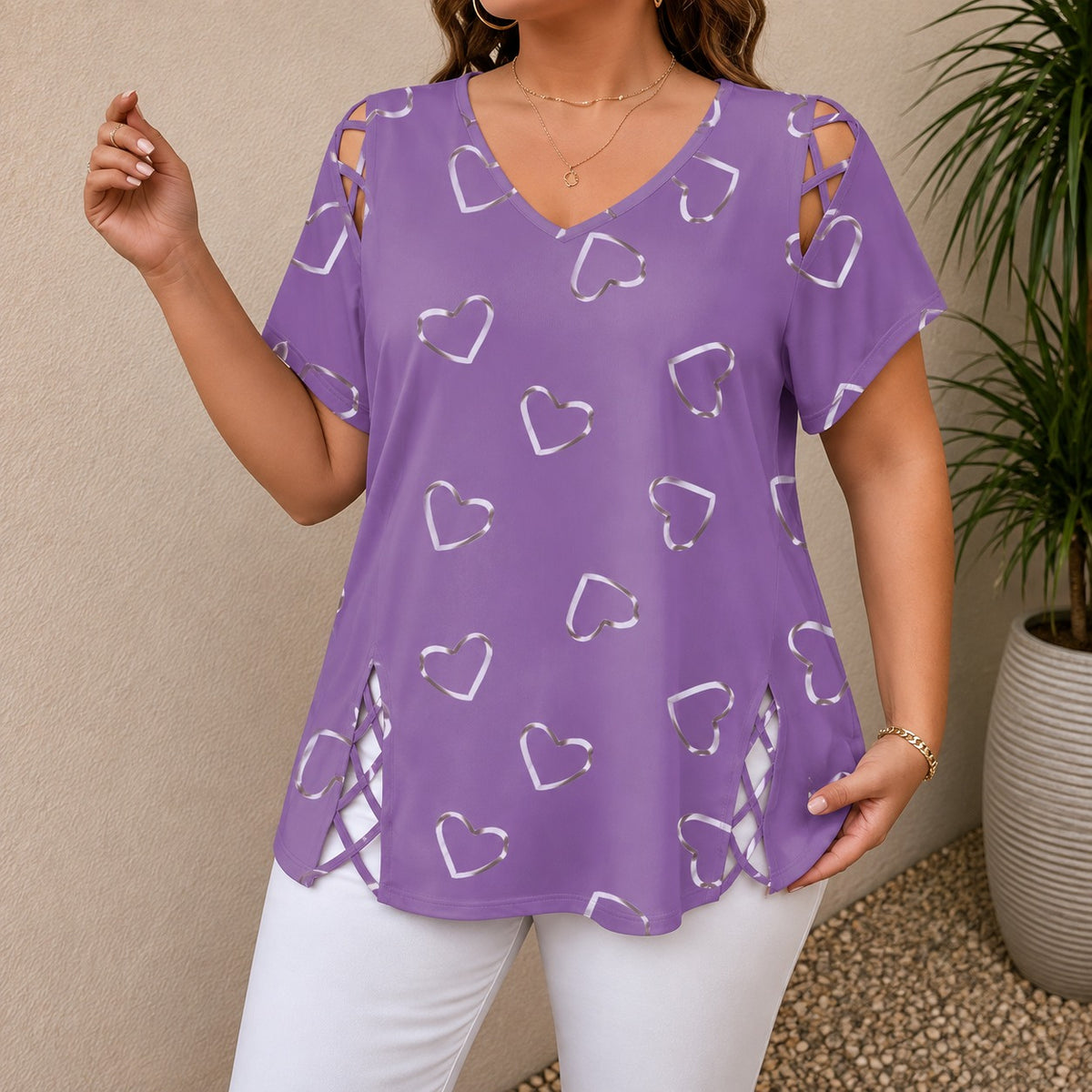 Blusa Andrea™ con Detalles Cruzados en Hombros y Estampado de Corazones