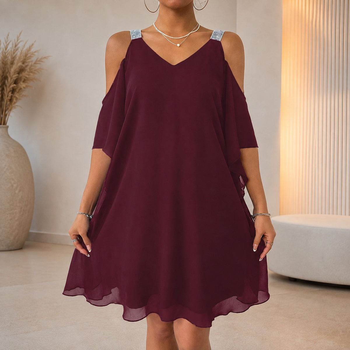 Vestido Noelia™ de Corte Evasé con Tirantes de Aplicaciones Brillantes