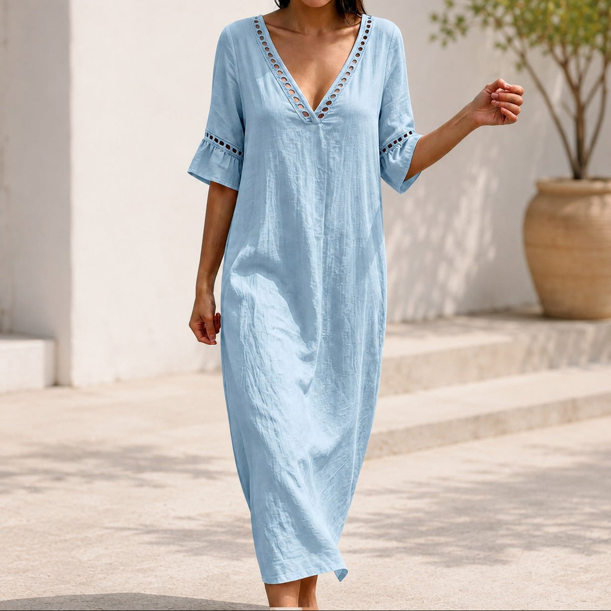 Vestido Ayla™ con Escote en V, Corte Evasé, Mangas con Volantes y Detalles Calados