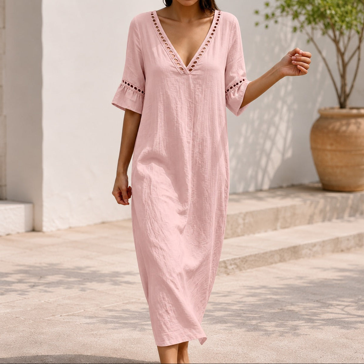 Vestido Ayla™ con Escote en V, Corte Evasé, Mangas con Volantes y Detalles Calados