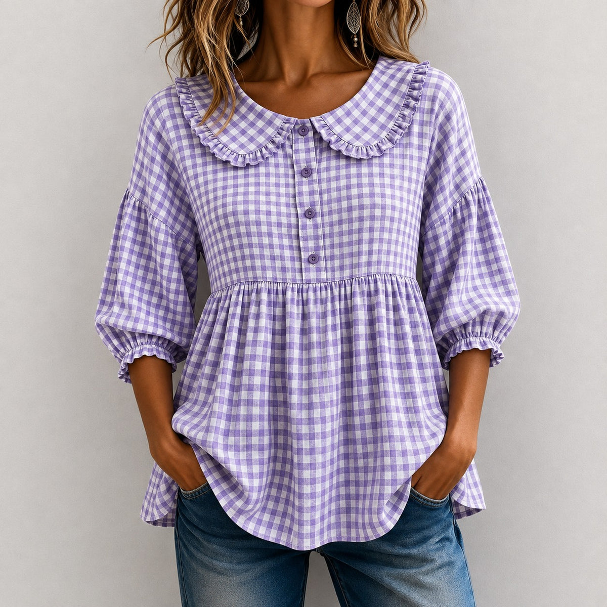 Blusa Carolina™ con Cuello de Volantes, Cuadros Vichy y Mangas Abullonadas
