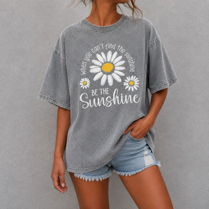 Camiseta Clara™ con Estampa de Margaritas, Lavado Vintage y Cuello Redondo