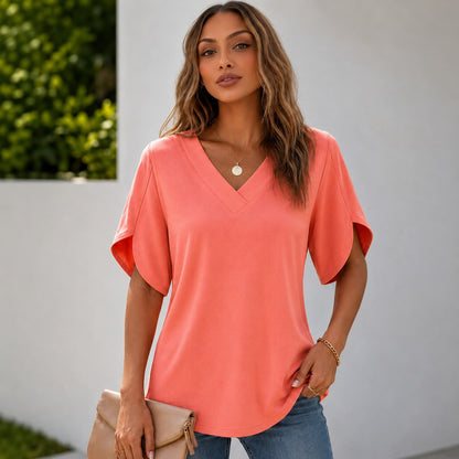 Blusa Ariela™ con Escote en V, Diseño Minimalista y Mangas con Abertura Lateral