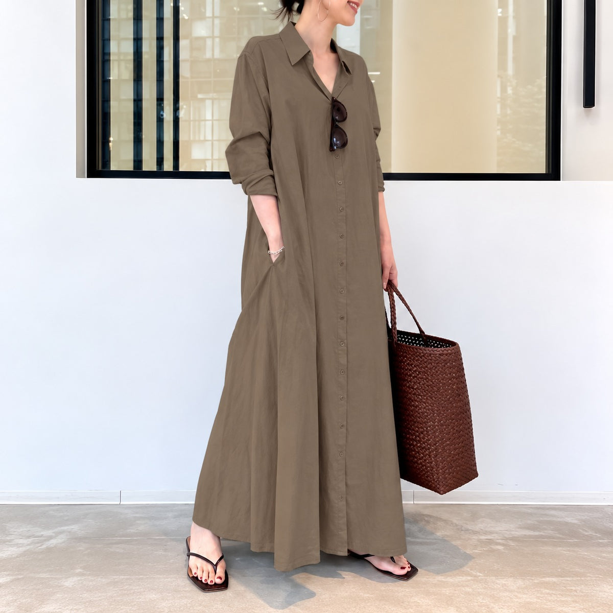 Vestido Samantha™ con Cuello Camisero, Corte Amplio y Botones Frontales