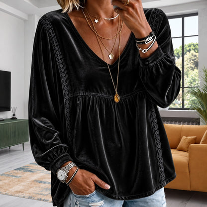 Blusa Bianca™ con Textura Ligera Tipo Terciopelo, Escote en V y Encaje Geométrico