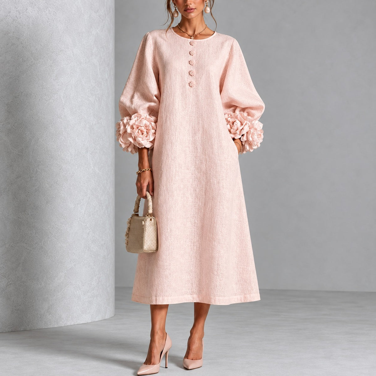 Vestido Araceli™ con Puños Florales, Mangas Abullonadas y Botones Frontales