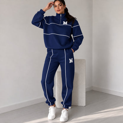 Conjunto Femenino Michigan™ con Sudadera College de Cuello Alto y Jogger con Cintura Elástica