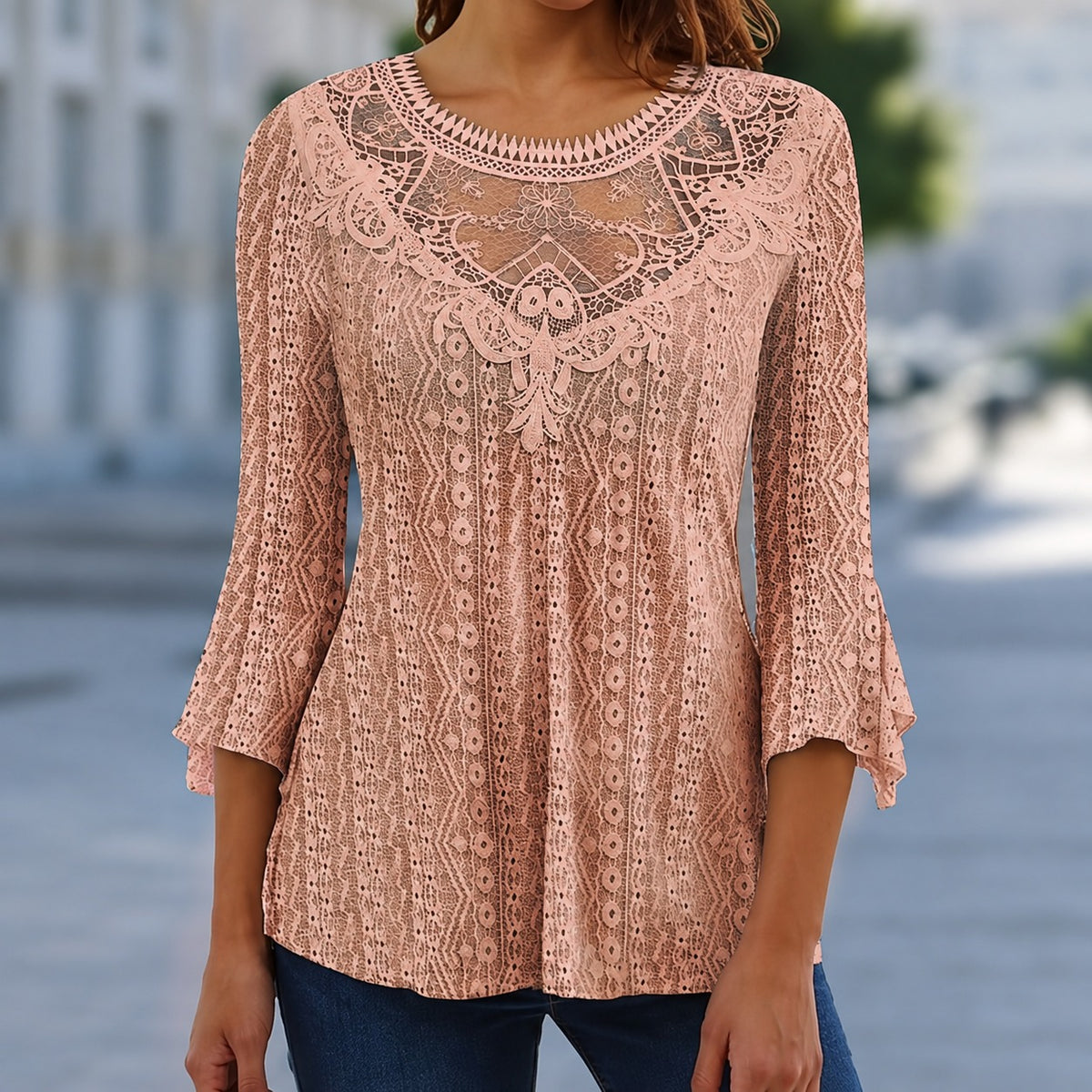 Blusa Sintra™ con Encaje Detallado, Diseños Florales y Mangas Acampanadas