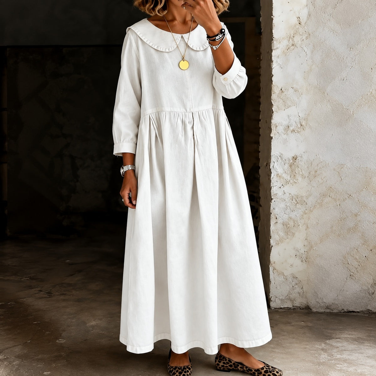 Vestido Mireia™ con Cuello Peter Pan y Falda Amplia