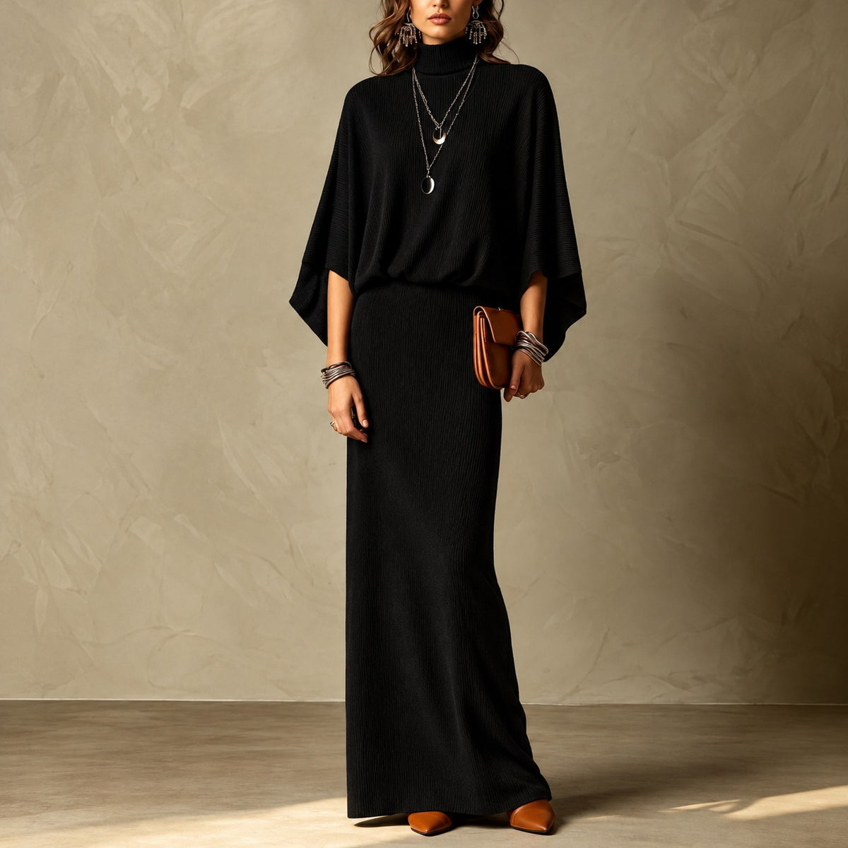 Conjunto Elvira™ con Blusa de Cuello Alto, Mangas Murciélago y Falda Larga
