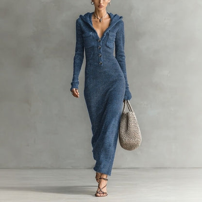 Vestido Noemi™ de Tejido Acanalado con Capucha y Botones Frontales Elegantes