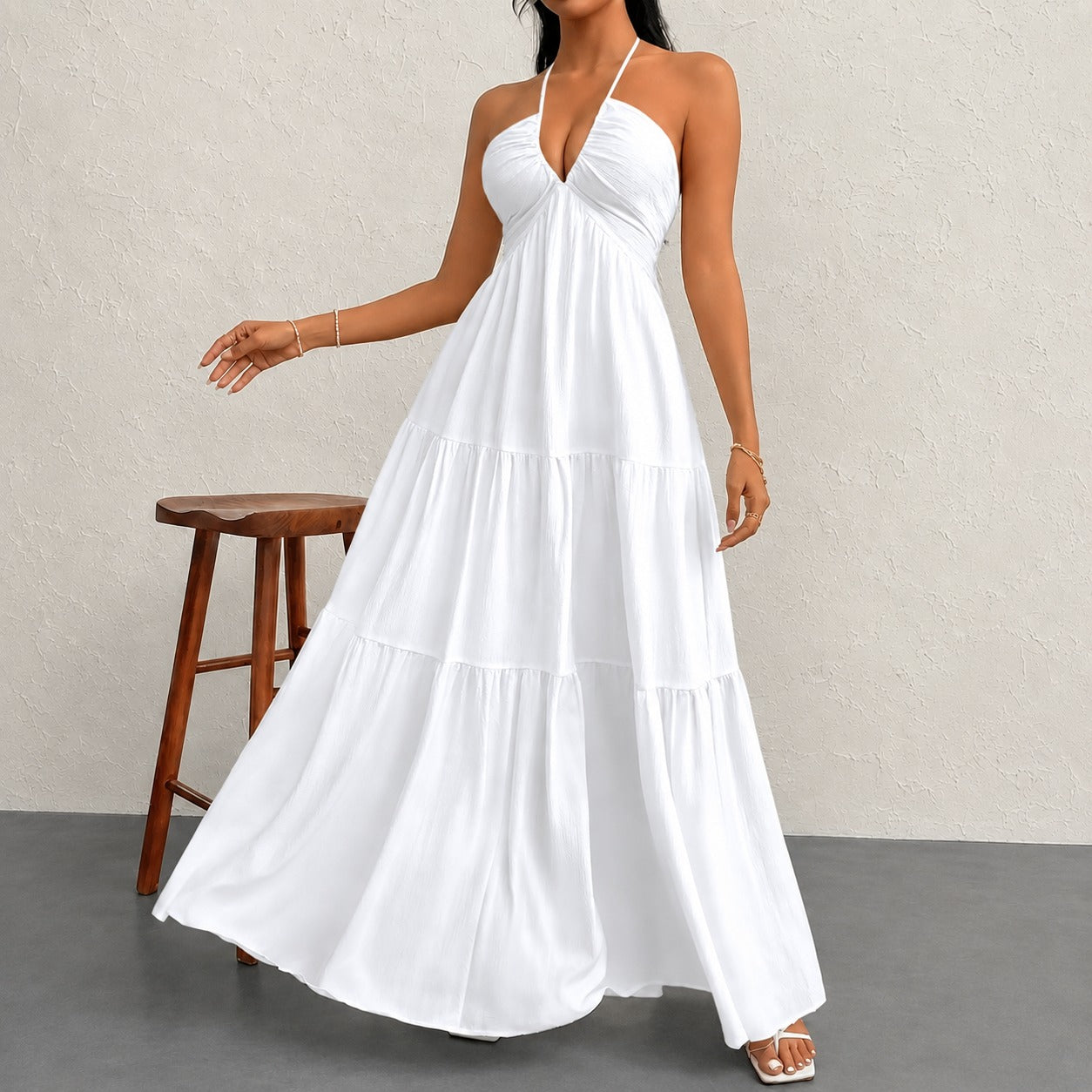 Vestido Marielle™ con Cuello Halter y Lazo Delicado