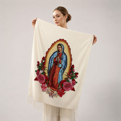 🔥 2x1 – Bufanda Guadalupe™ de Cachemira con Acabado Artesanal y Flecos Delicados