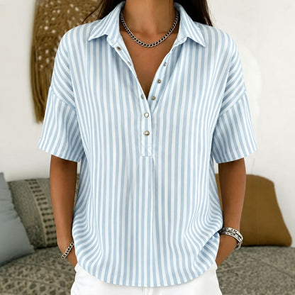 Camisa Marena™ con Rayas Verticales, Cuello Clásico y Botones Frontales