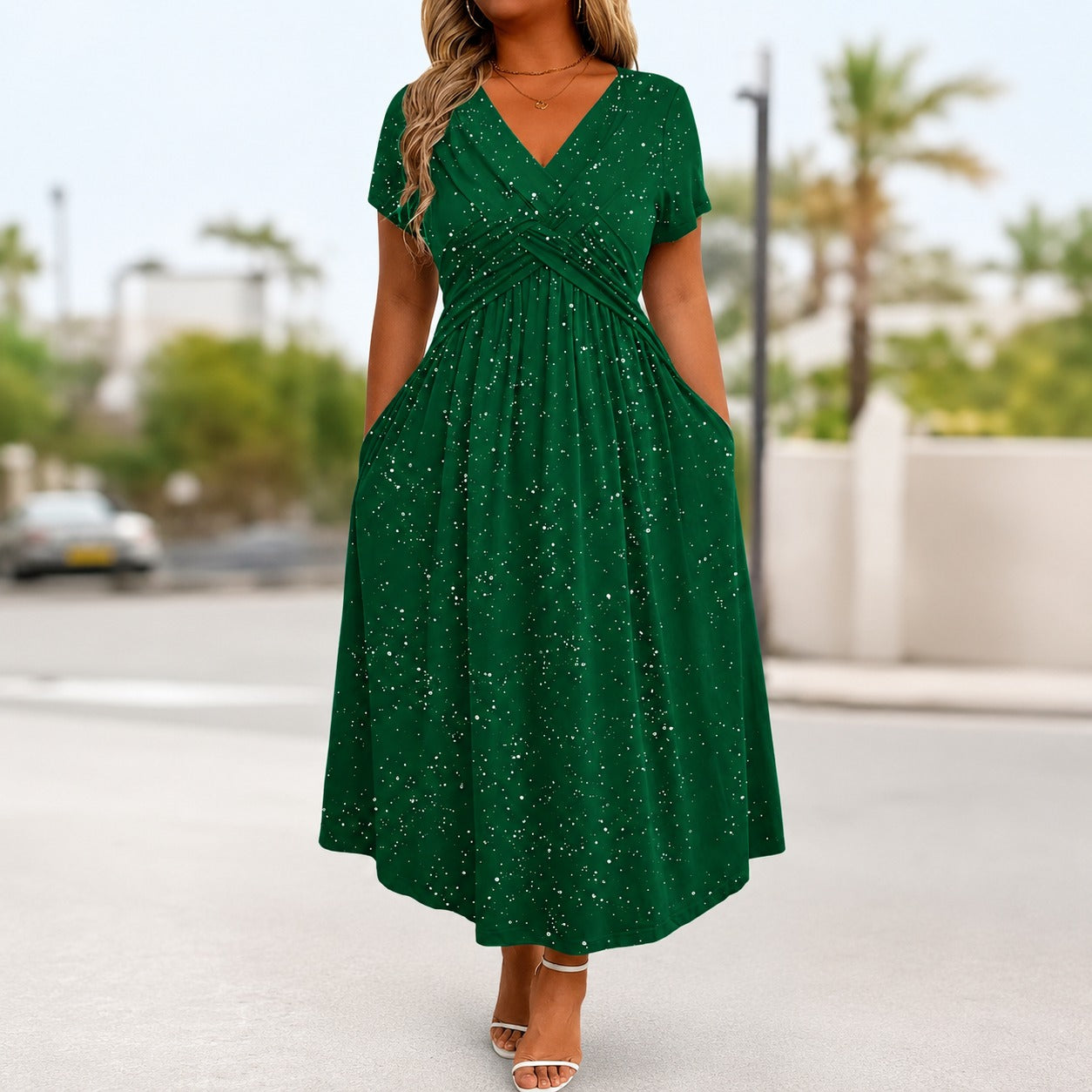 Vestido Serenna™ con Escote en V, Busto Drapeado y Bolsillos Laterales