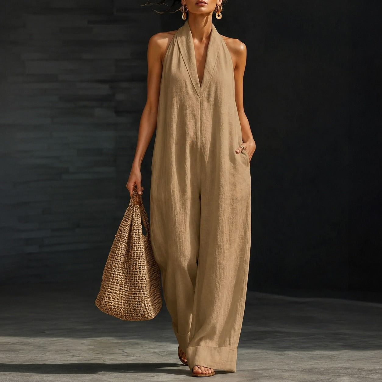 Mono Aveline™ con Escote Halter, Caída Fluida y Corte Amplio
