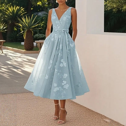 Vestido Lavienne™ con Estampado Floral y Cintura Marcada con Lazo