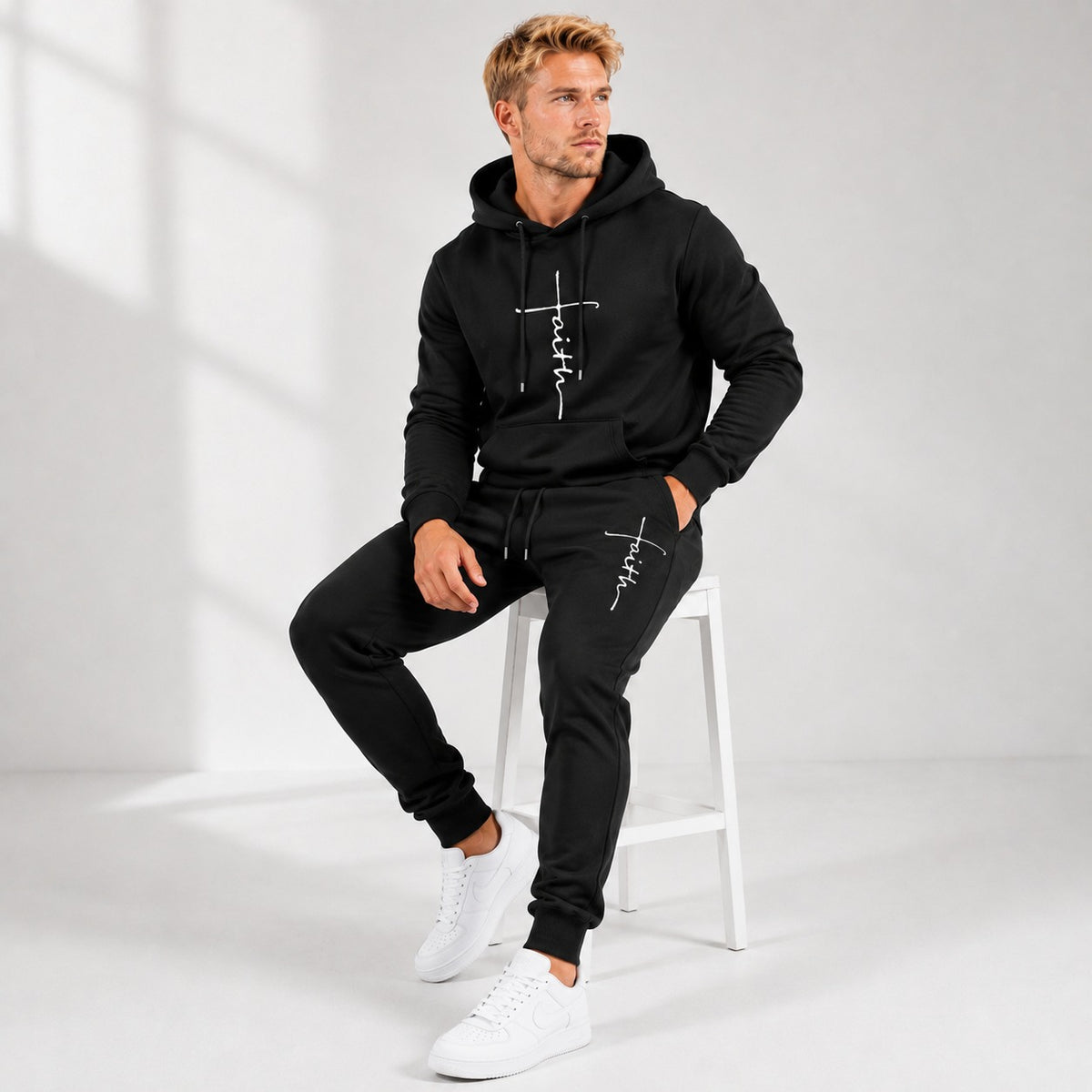 Conjunto Raviel™ con Estampado Faith, Sudadera con Capucha y Pantalón Jogger