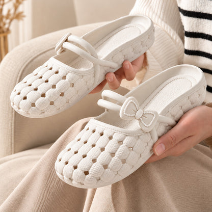 Sandalia Clog Mavella™ Flexible con Diseño Perforado y Lazo Delicado
