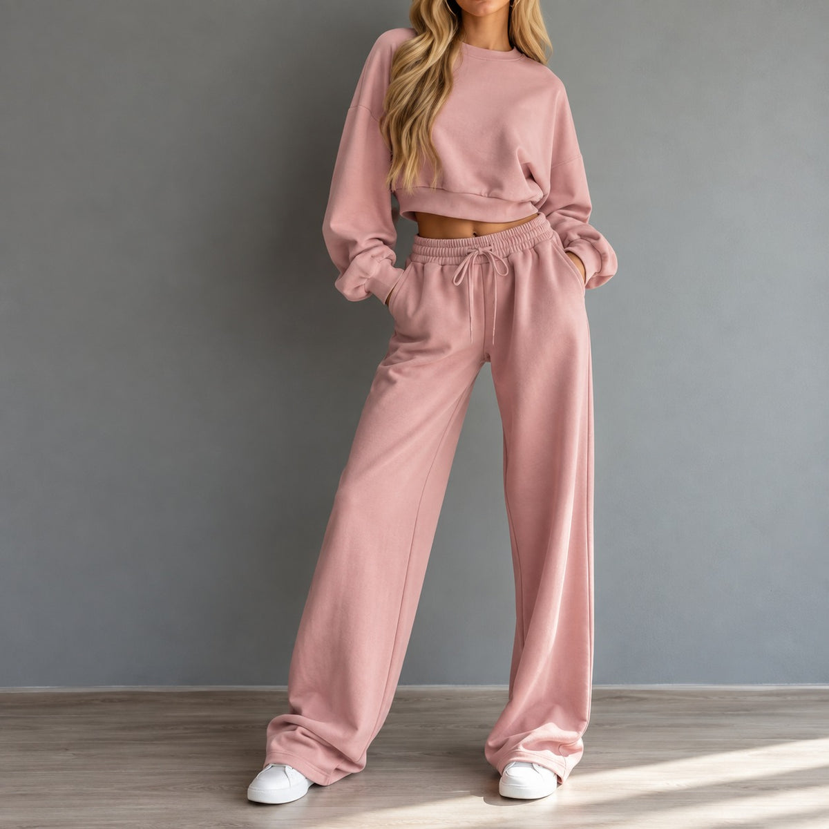 Conjunto Celaya™ con Sudadera Corta y Pantalón de Pierna Ancha  con Cordón